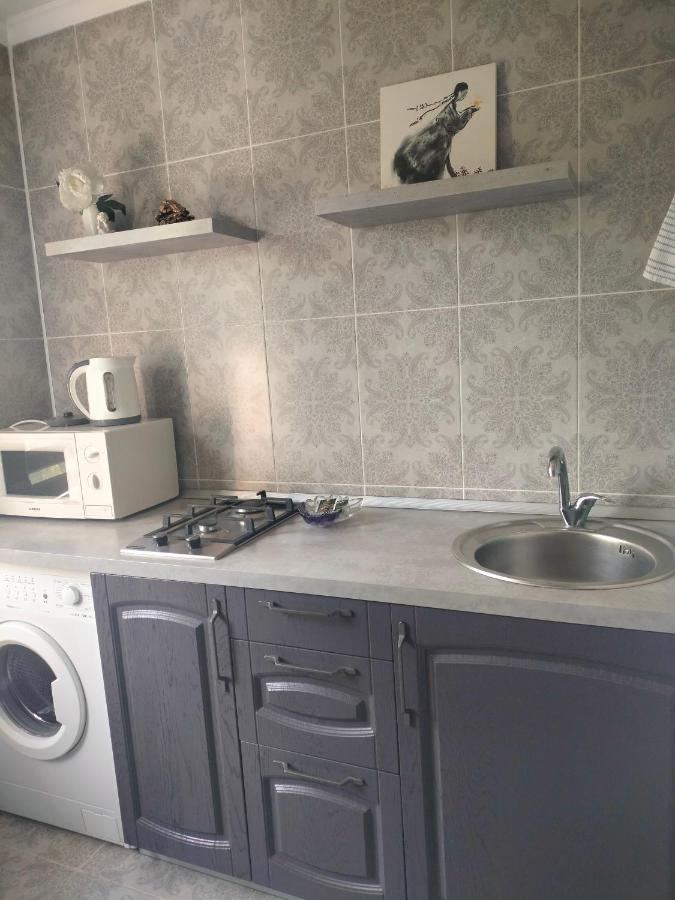 Квартира На Панфилова "Арбат" 1 Комн Αλμάτι Εξωτερικό φωτογραφία